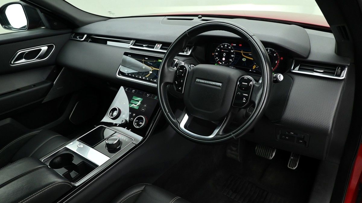 Land Rover Range Rover Velar Image 3