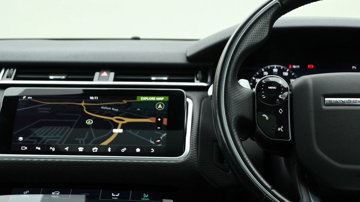 Land Rover Range Rover Velar Image 15