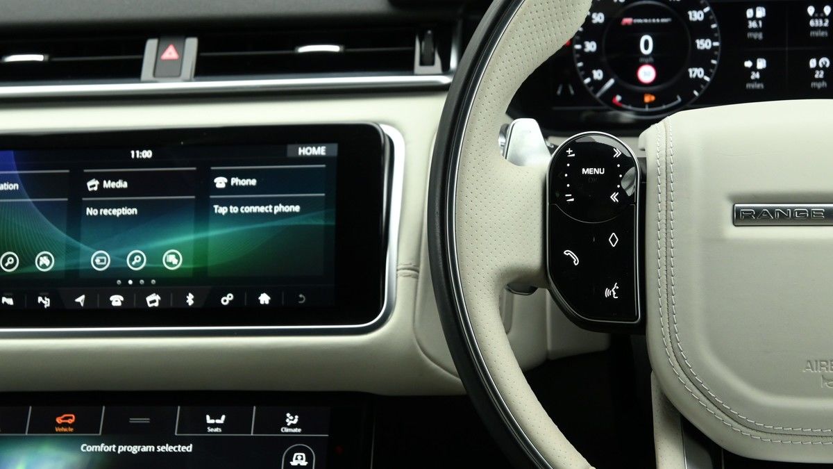 Land Rover Range Rover Velar Image 15