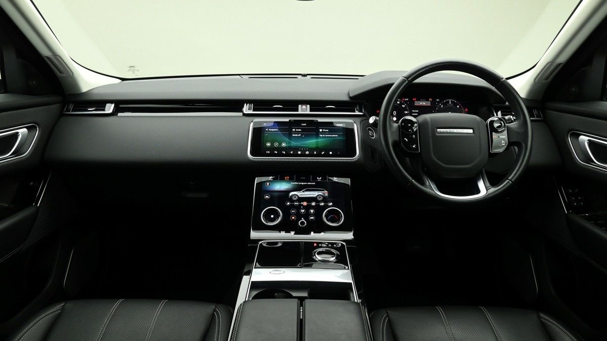 Land Rover Range Rover Velar Image 14