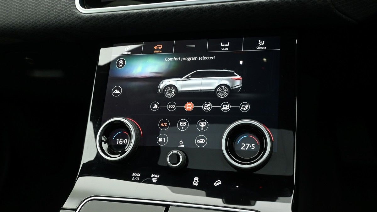 Land Rover Range Rover Velar Image 12