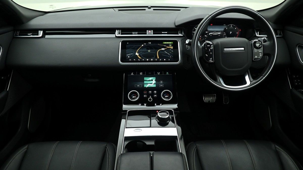 Land Rover Range Rover Velar Image 14