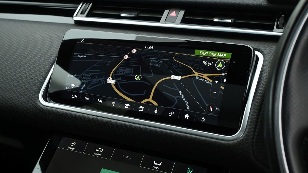 Land Rover Range Rover Velar Image 11