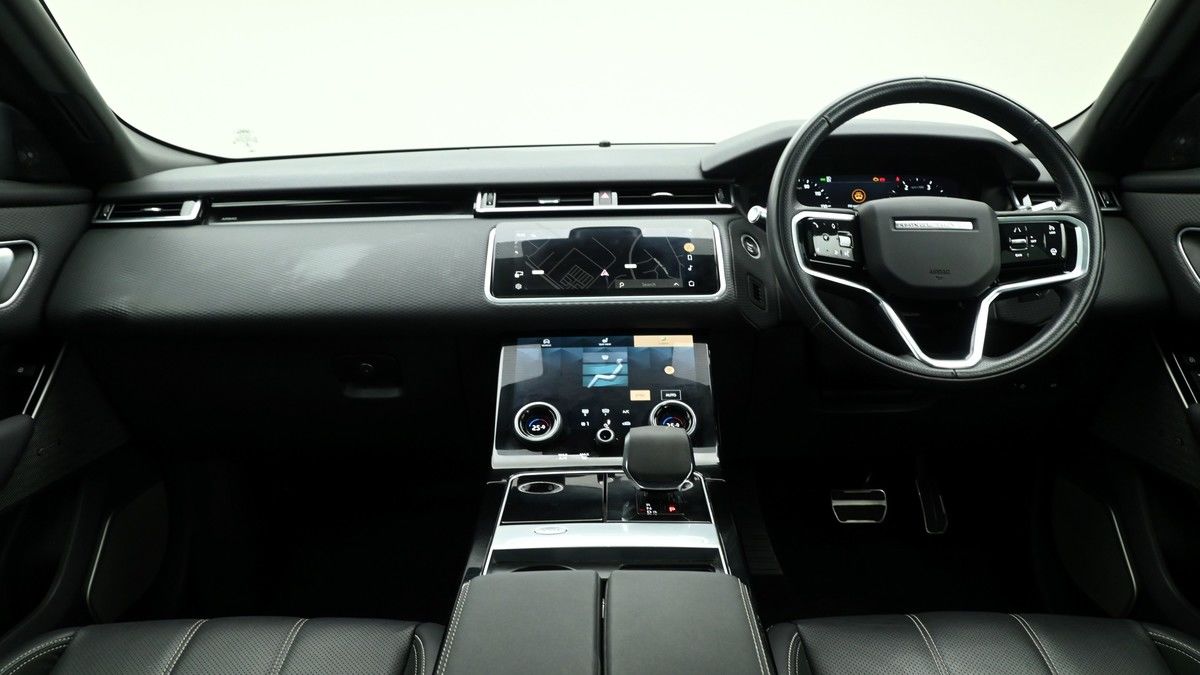 Land Rover Range Rover Velar Image 14