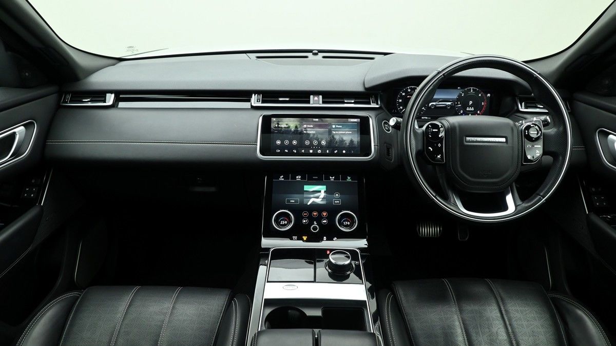 Land Rover Range Rover Velar Image 14