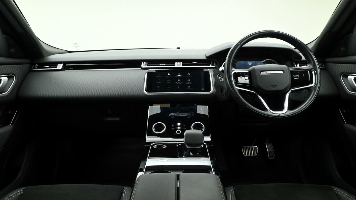 Land Rover Range Rover Velar Image 13