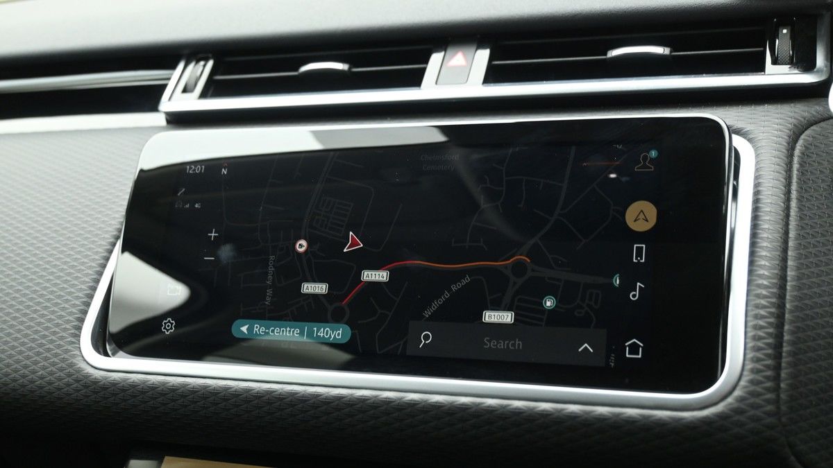 Land Rover Range Rover Velar Image 11