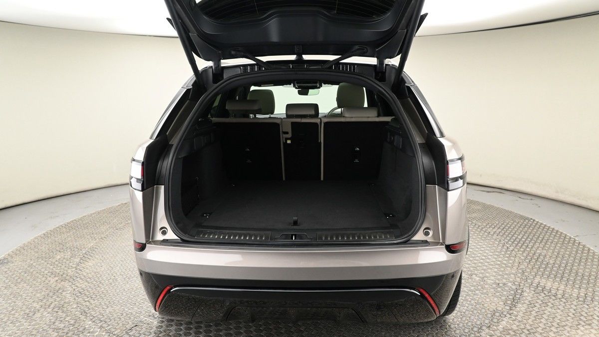 Land Rover Range Rover Velar Image 10