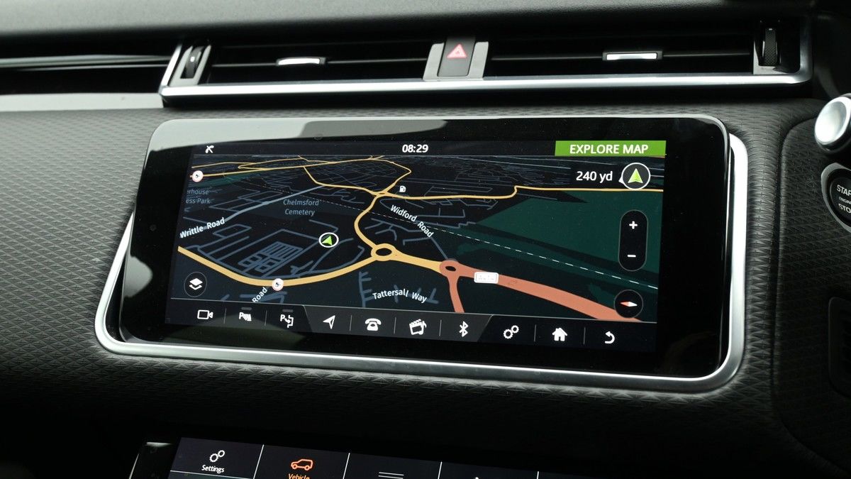 Land Rover Range Rover Velar Image 11