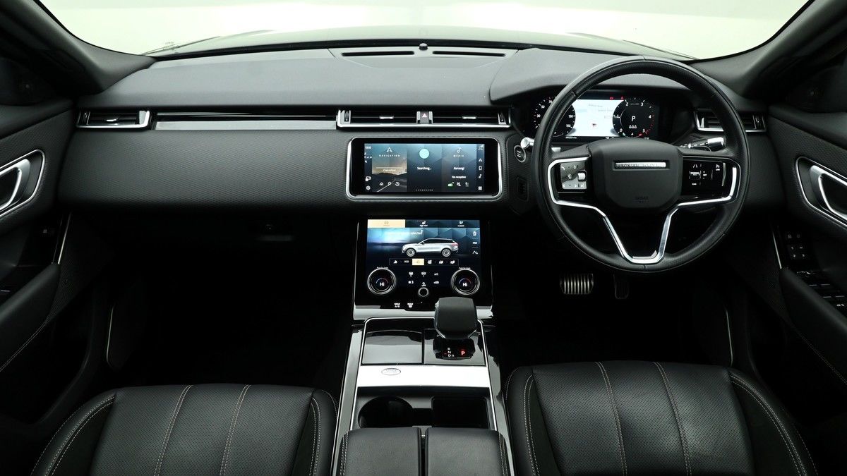 Land Rover Range Rover Velar Image 14