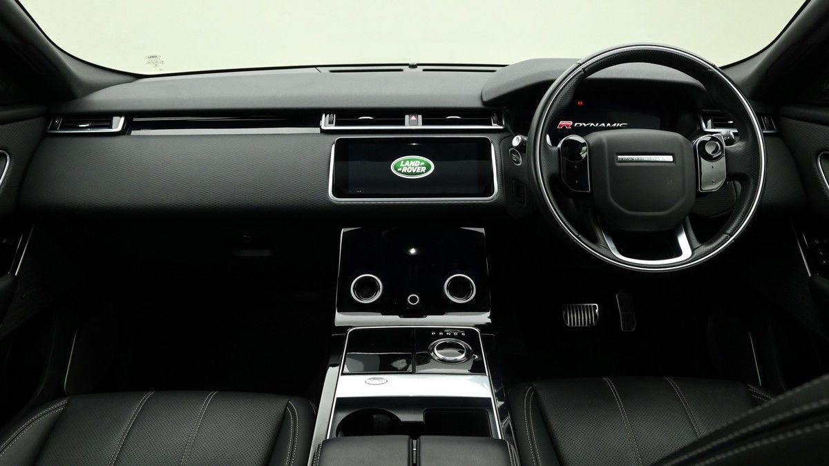 Land Rover Range Rover Velar Image 14