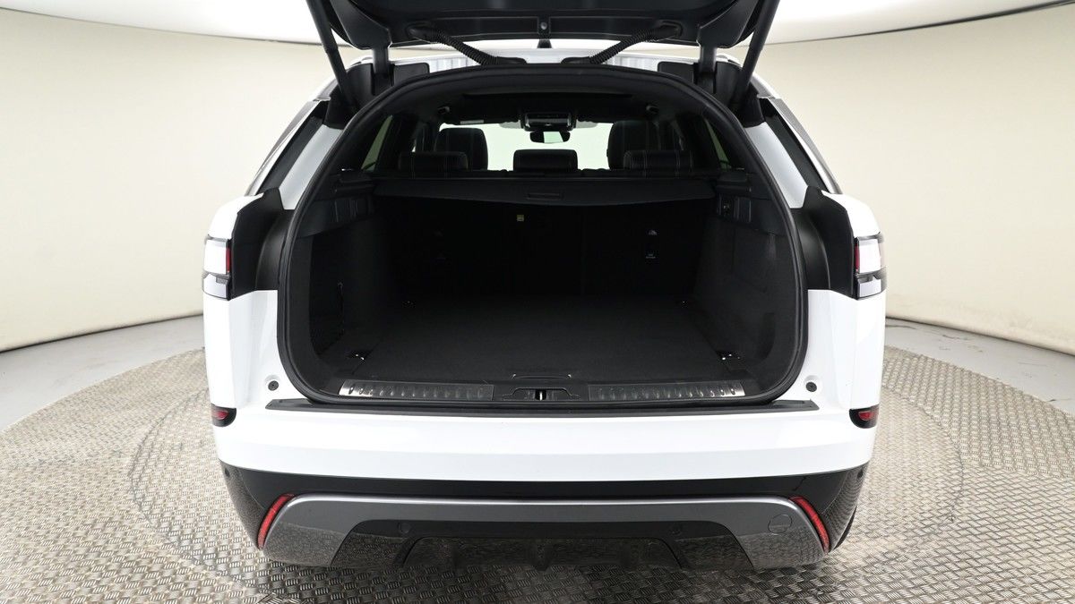 Land Rover Range Rover Velar Image 10