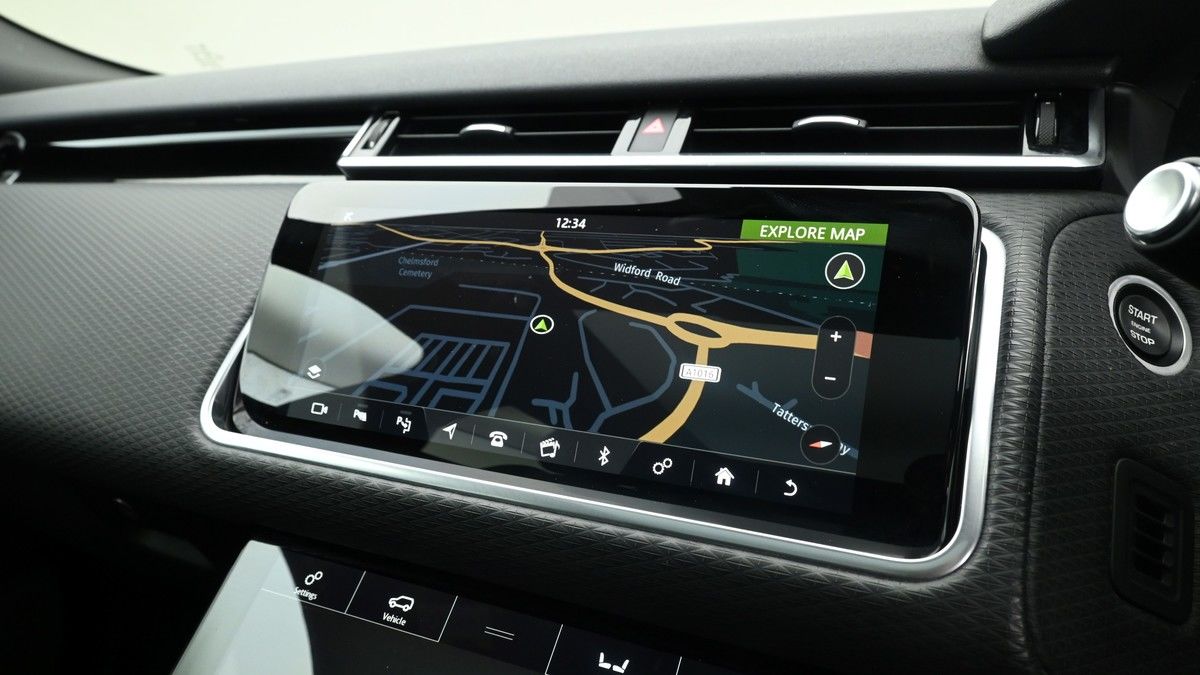 Land Rover Range Rover Velar Image 11