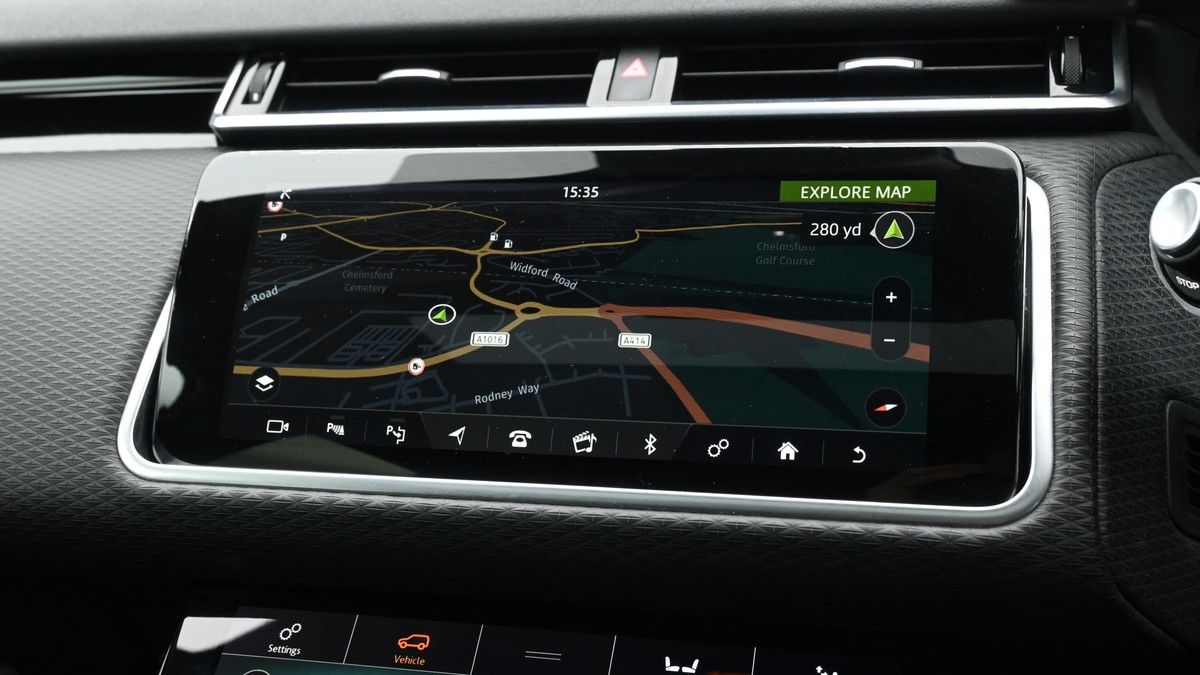 More views of Land Rover Range Rover Velar