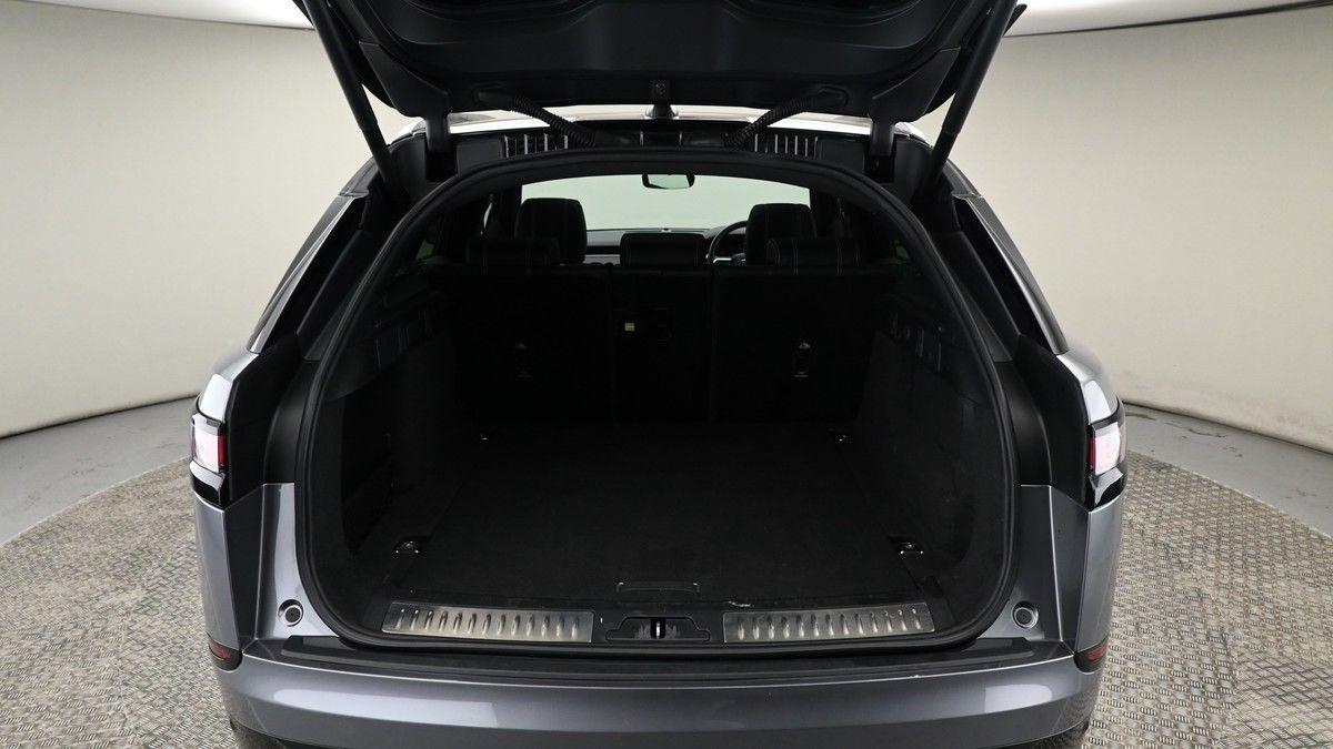 Land Rover Range Rover Velar Image 10