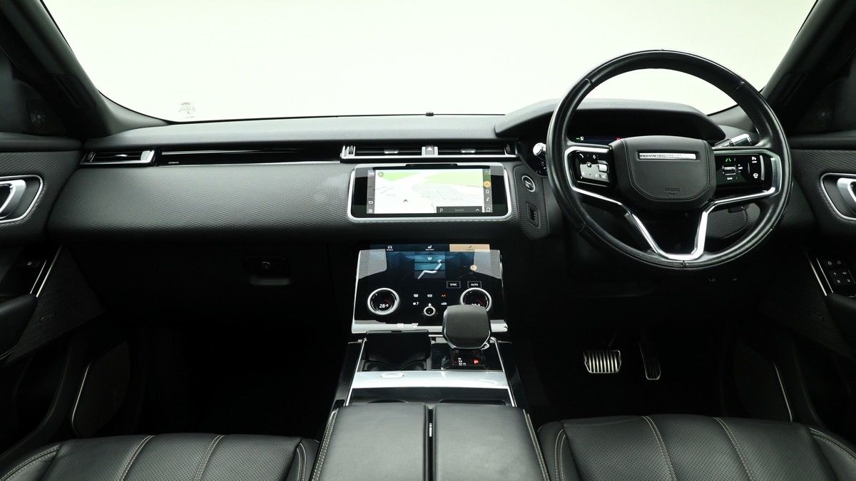 Land Rover Range Rover Velar Image 14