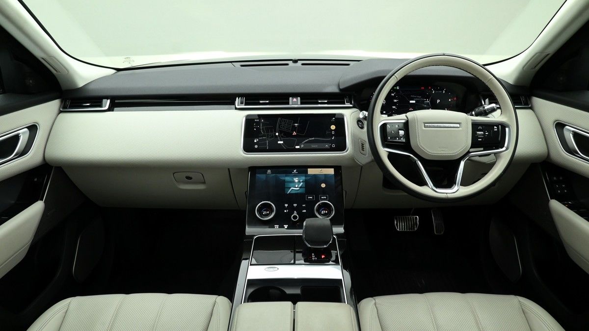 Land Rover Range Rover Velar Image 14