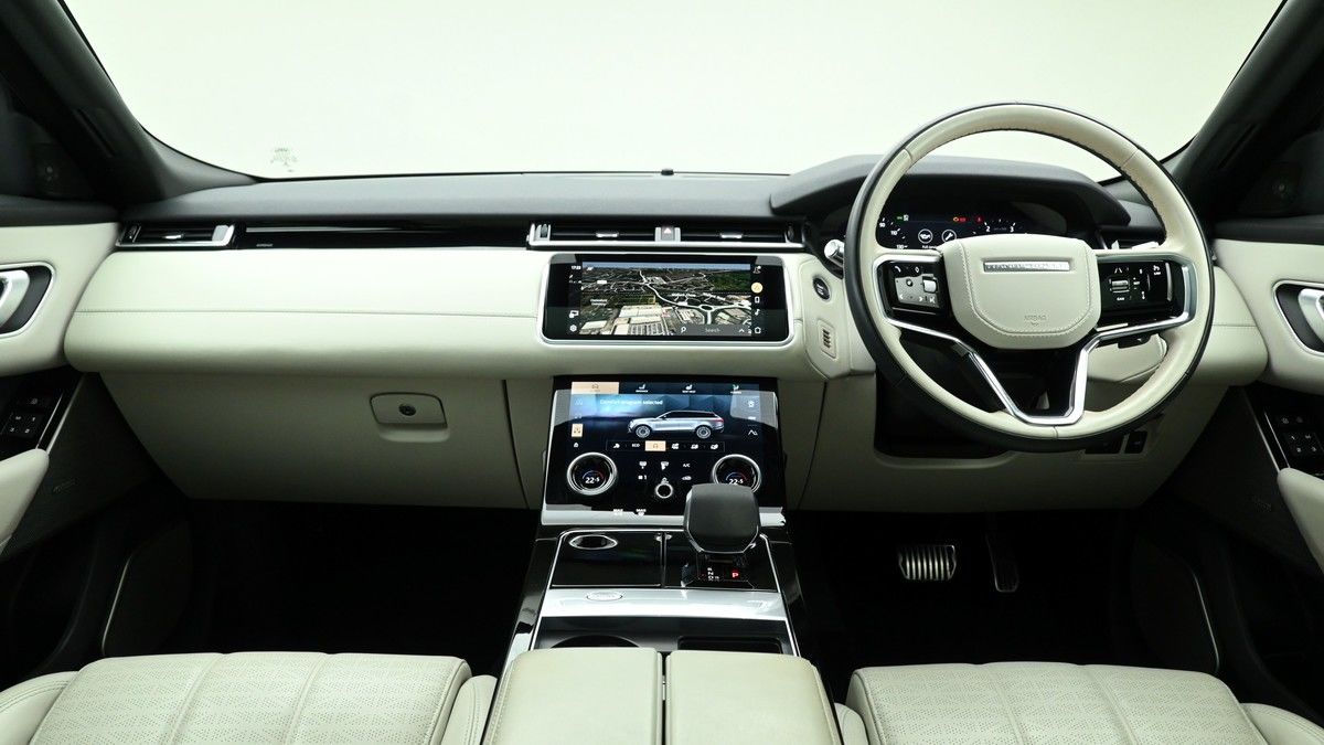 Land Rover Range Rover Velar Image 14