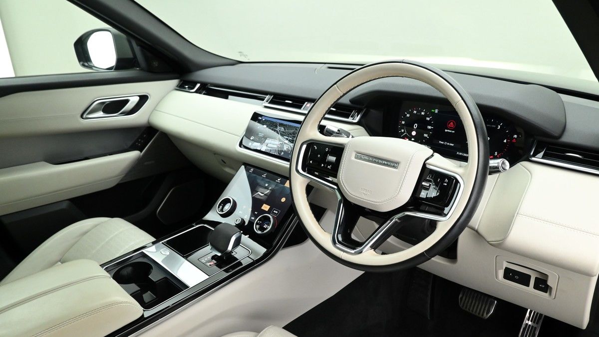 Land Rover Range Rover Velar Image 3