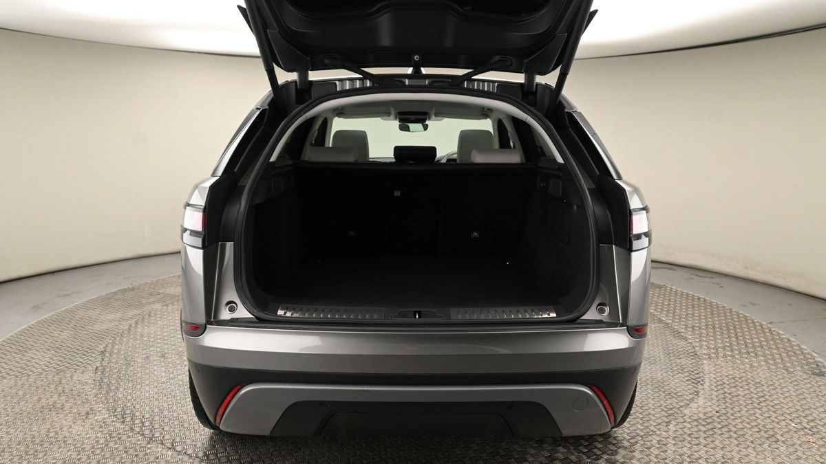 Land Rover Range Rover Velar Image 10