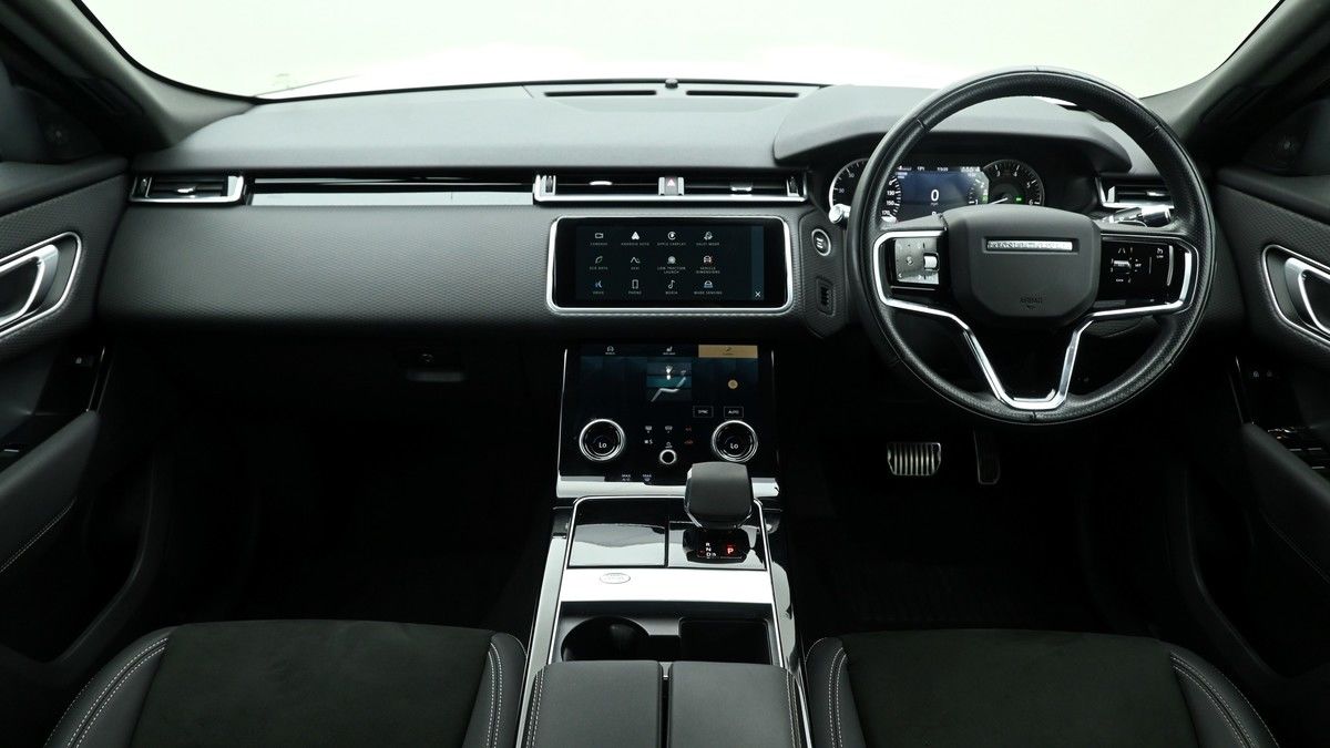 Land Rover Range Rover Velar Image 13