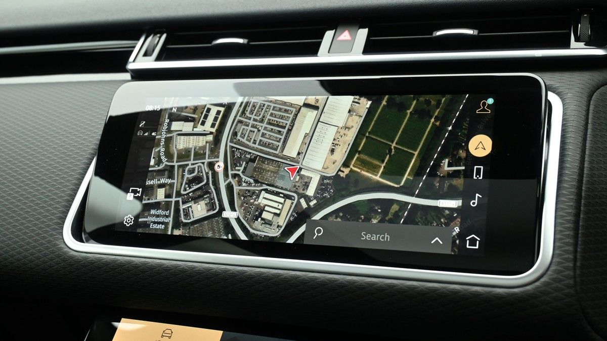 Land Rover Range Rover Velar Image 11