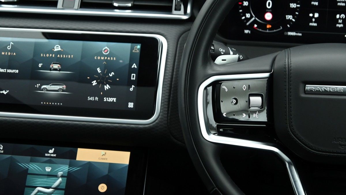 Land Rover Range Rover Velar Image 15