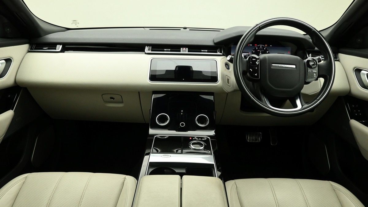 Land Rover Range Rover Velar Image 14