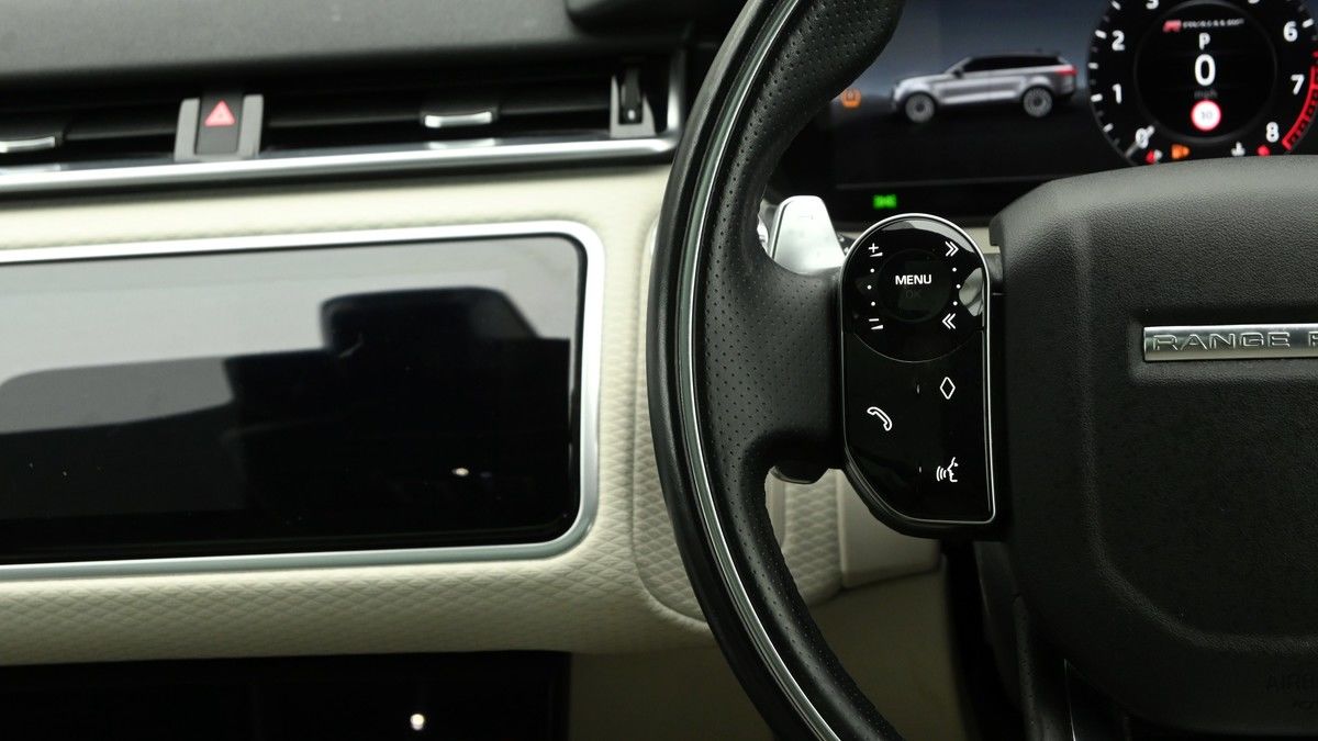 Land Rover Range Rover Velar Image 15