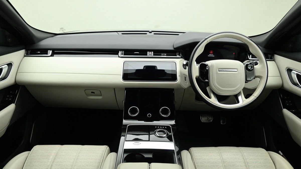 Land Rover Range Rover Velar Image 14