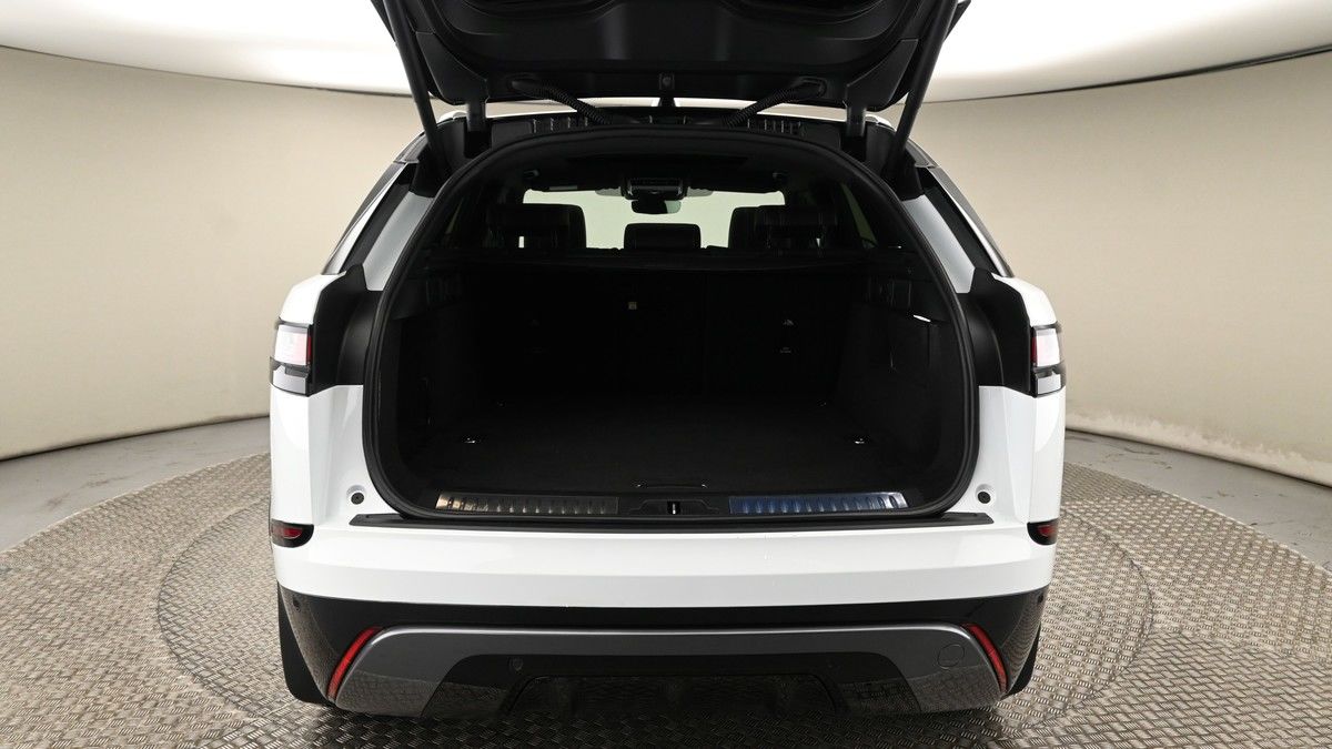 Land Rover Range Rover Velar Image 10