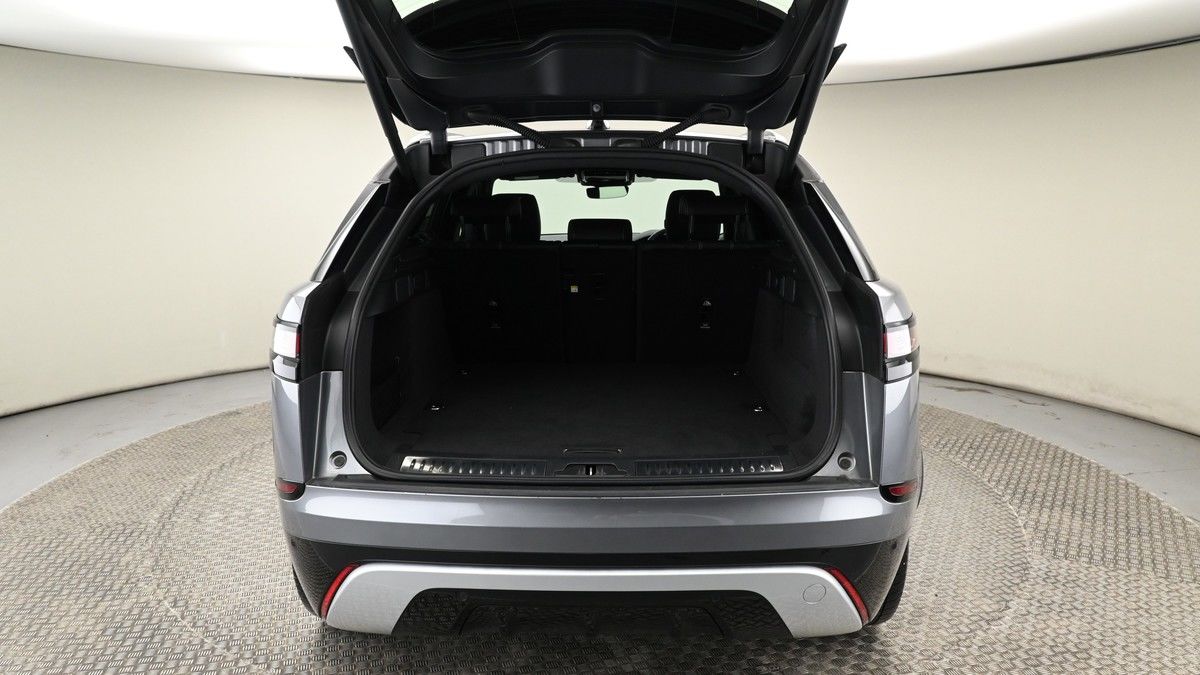 Land Rover Range Rover Velar Image 9