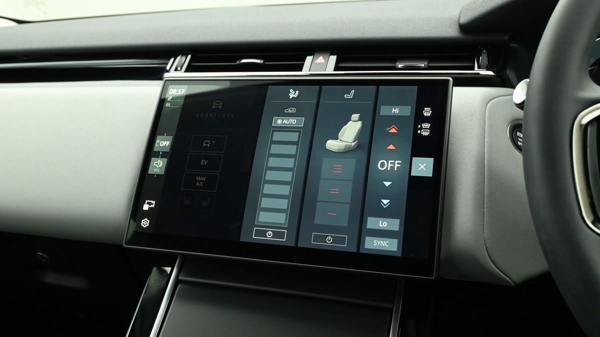 Land Rover Range Rover Velar Image 12