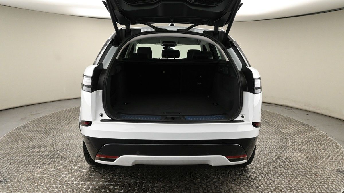 Land Rover Range Rover Velar Image 10