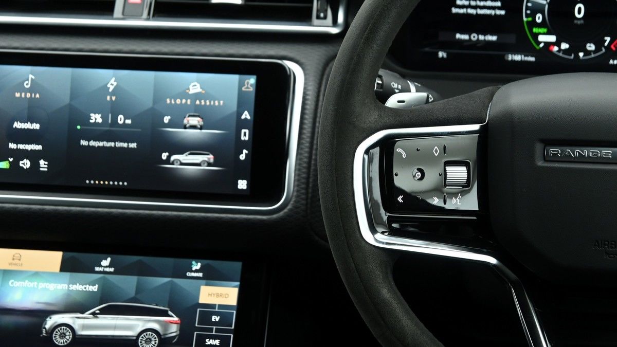 Land Rover Range Rover Velar Image 15