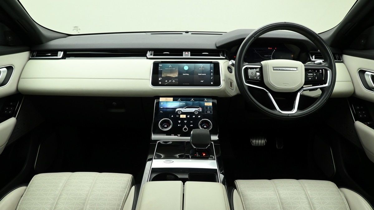 Land Rover Range Rover Velar Image 14