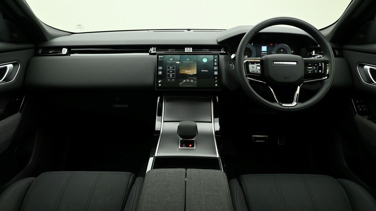 Land Rover Range Rover Velar Image 14