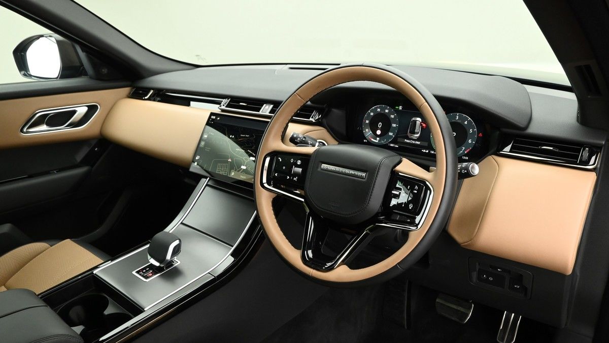 Land Rover Range Rover Velar Image 3