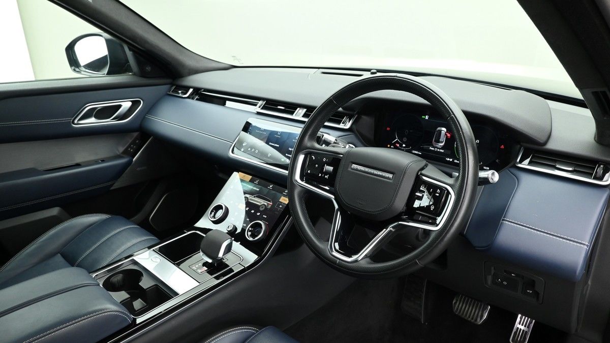 Land Rover Range Rover Velar Image 3