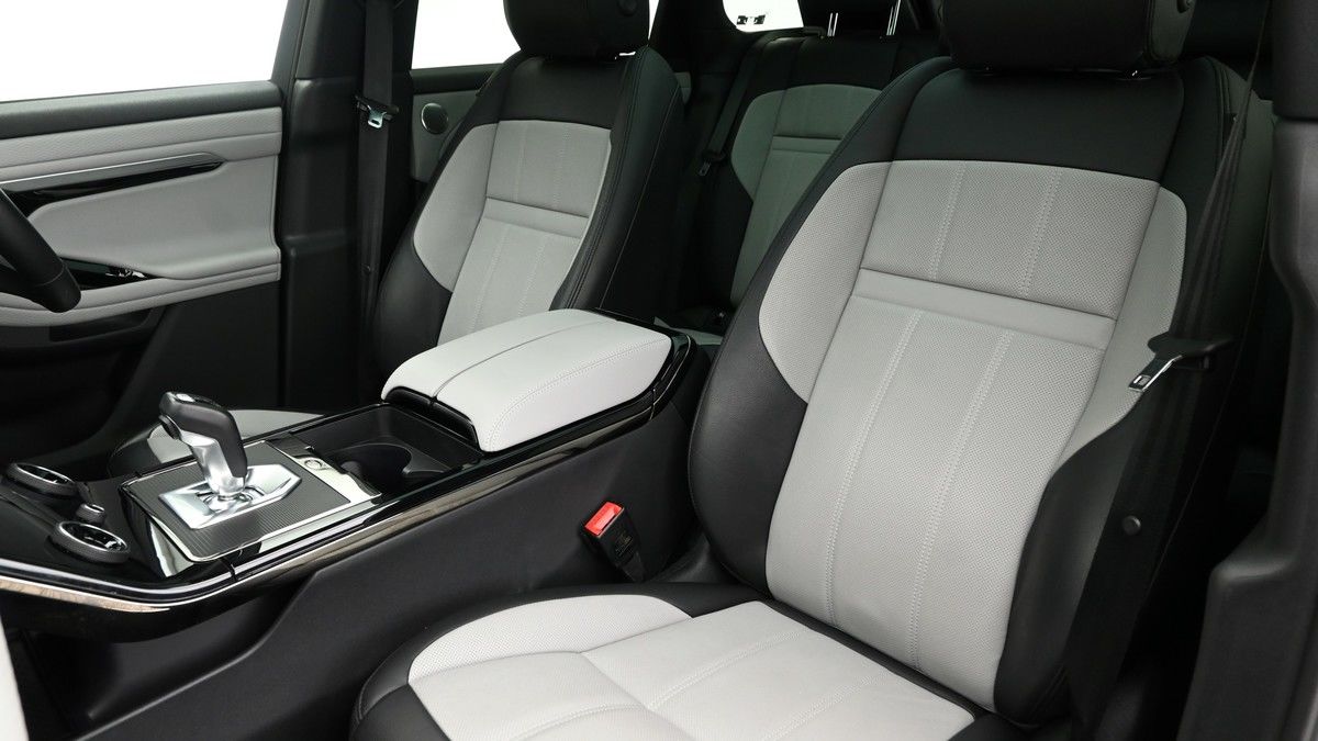 Land Rover Range Rover Evoque Image 4