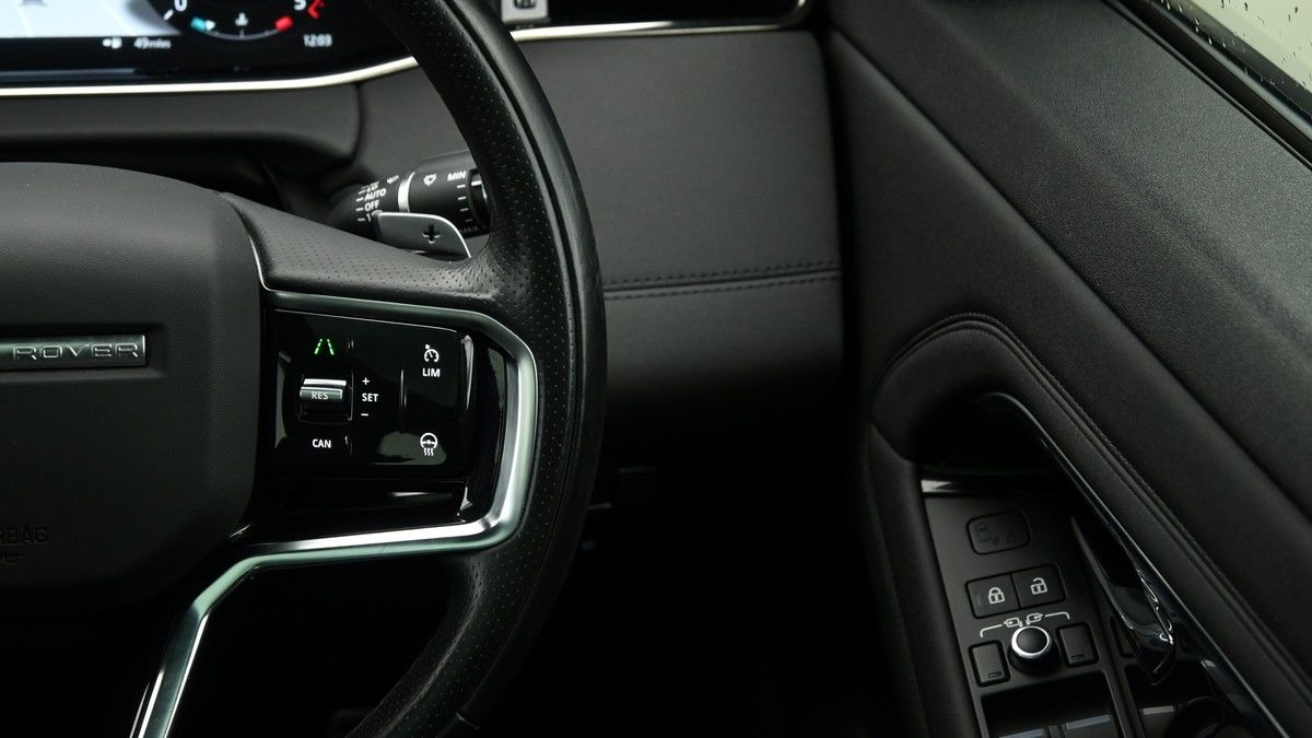 Land Rover Range Rover Evoque Image 16