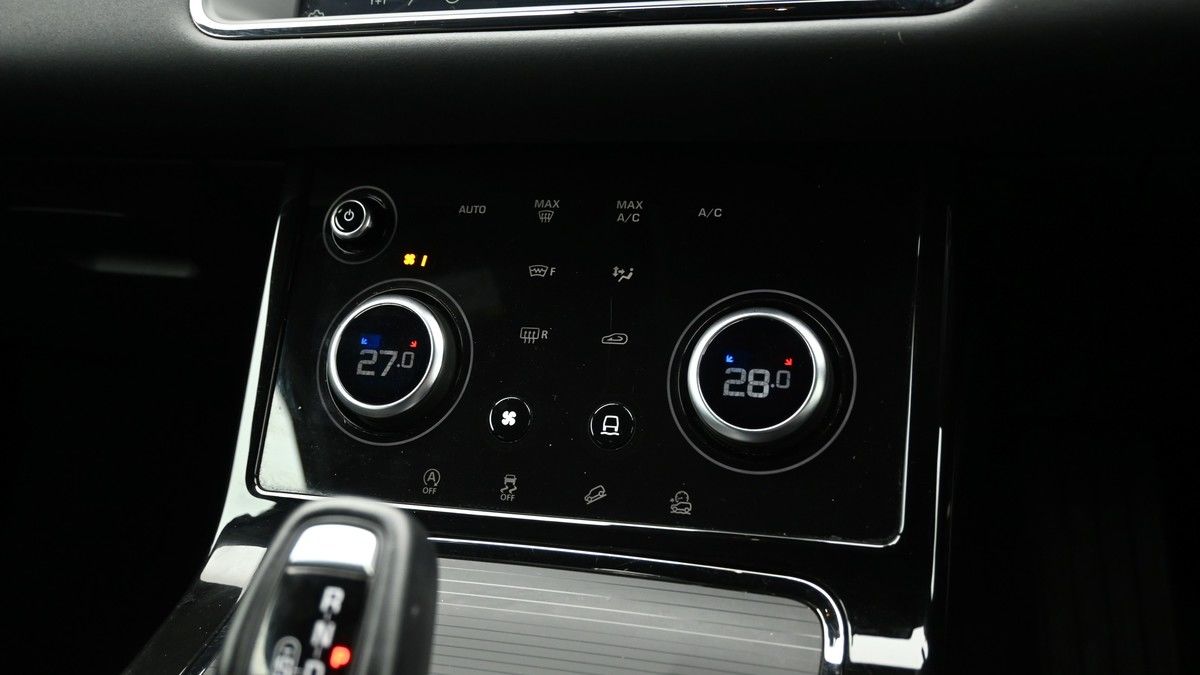 Land Rover Range Rover Evoque Image 12