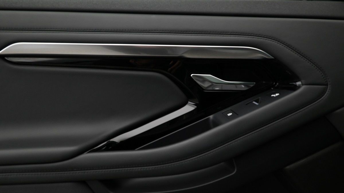 Land Rover Range Rover Evoque Image 13