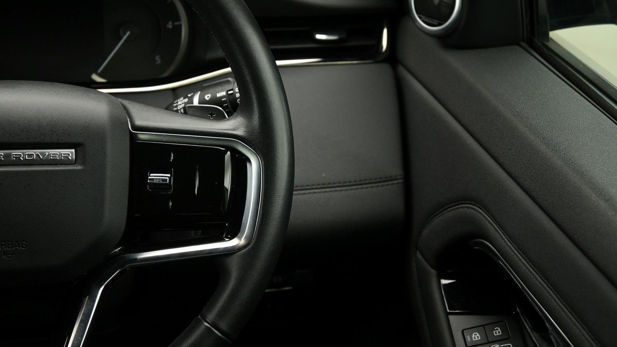 Land Rover Range Rover Evoque Image 16