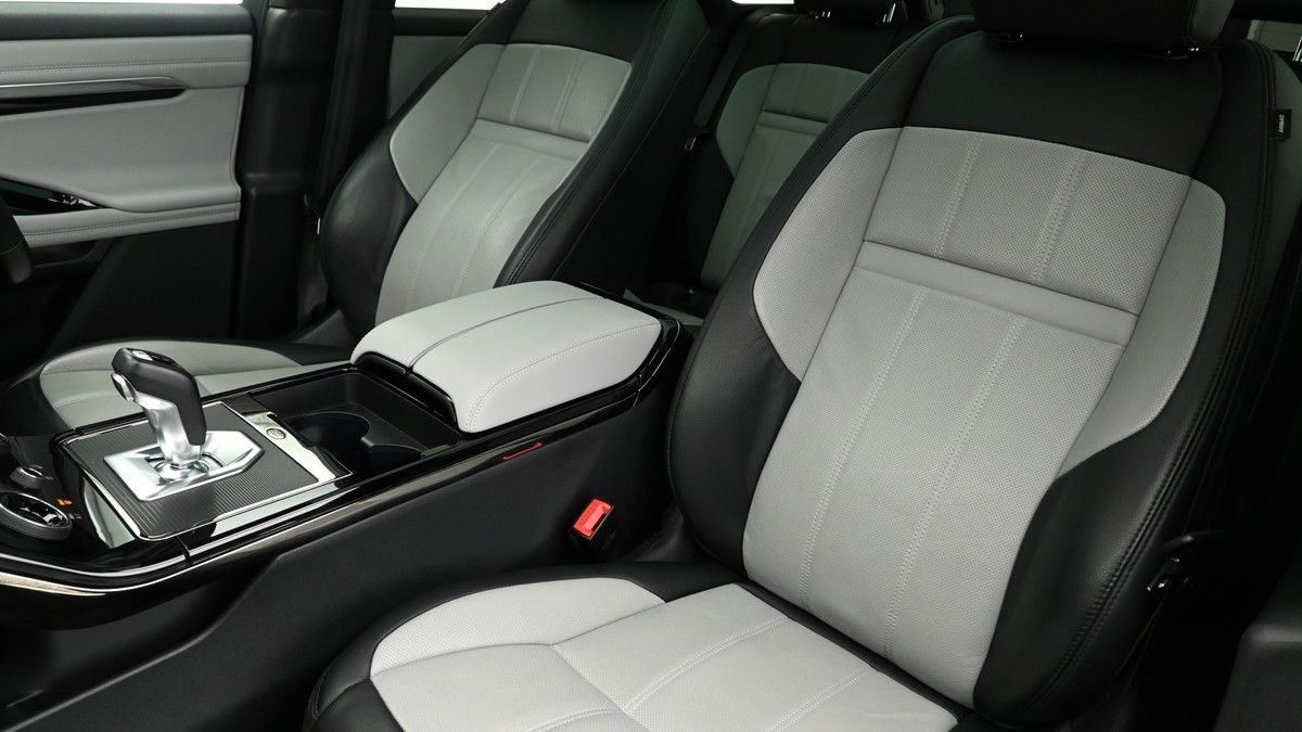 Land Rover Range Rover Evoque Image 4