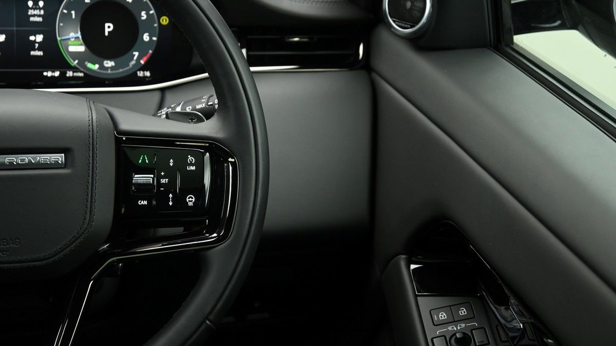 Land Rover Range Rover Evoque Image 16