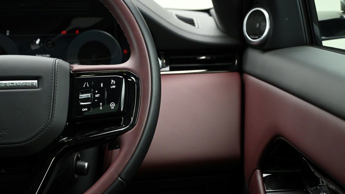 Land Rover Range Rover Evoque Image 15