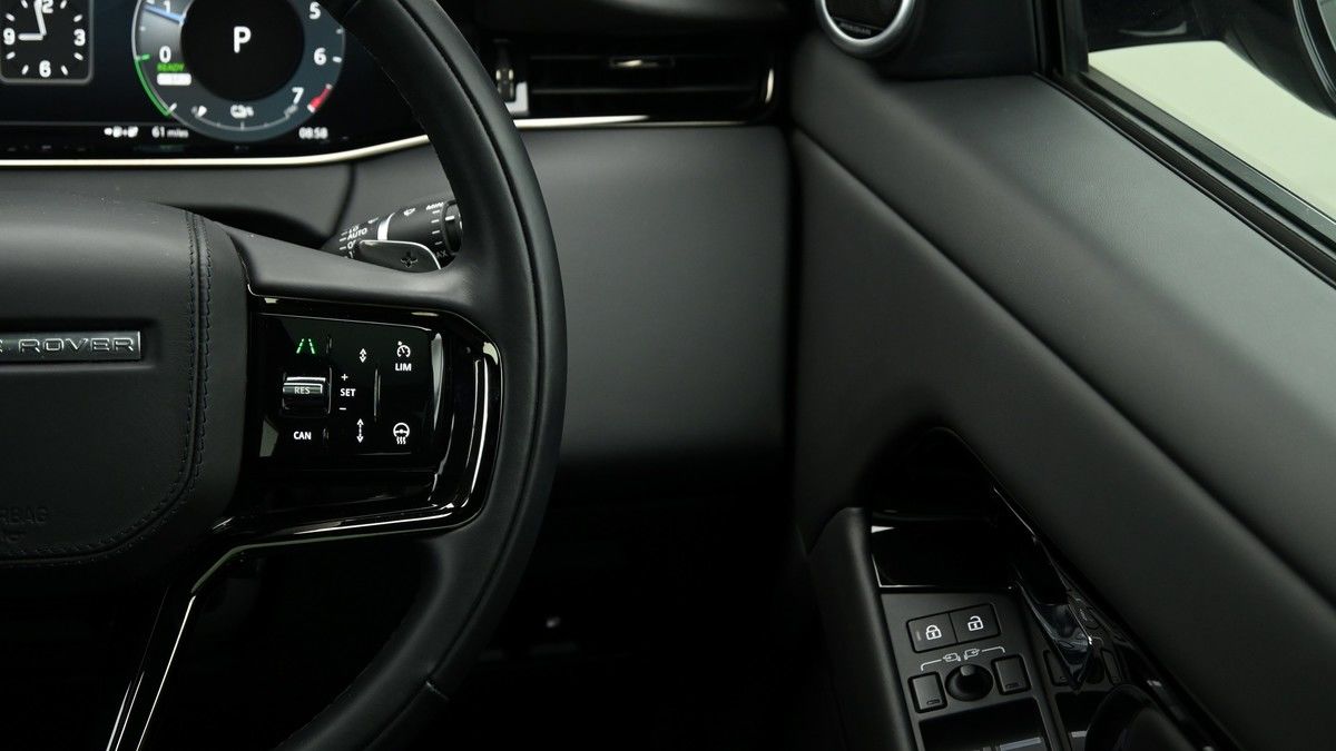 Land Rover Range Rover Evoque Image 16