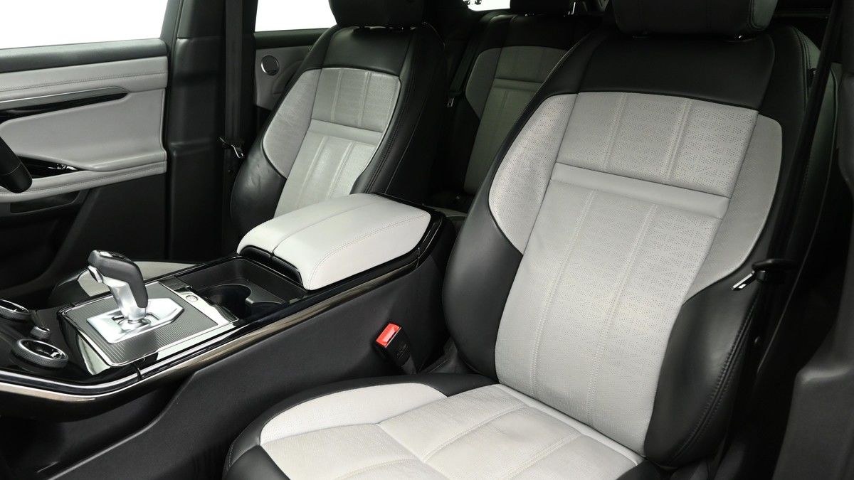 Land Rover Range Rover Evoque Image 4