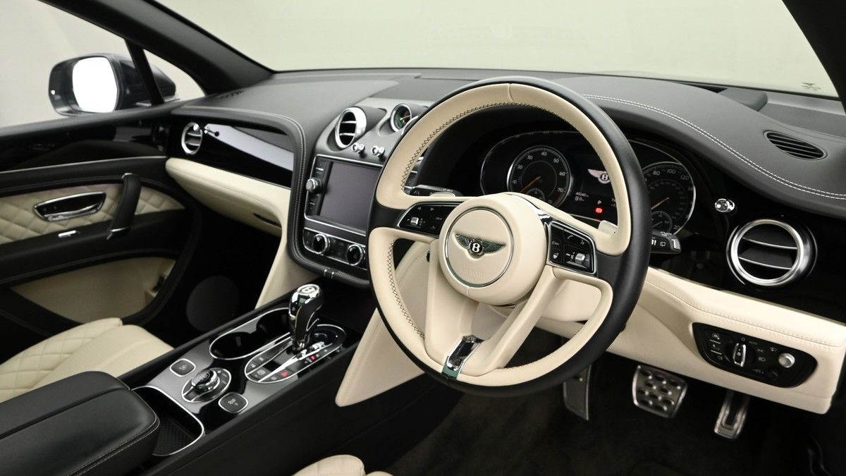 Bentley Bentayga Image 3